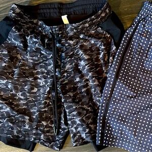 Lululemon camo shorts (m)